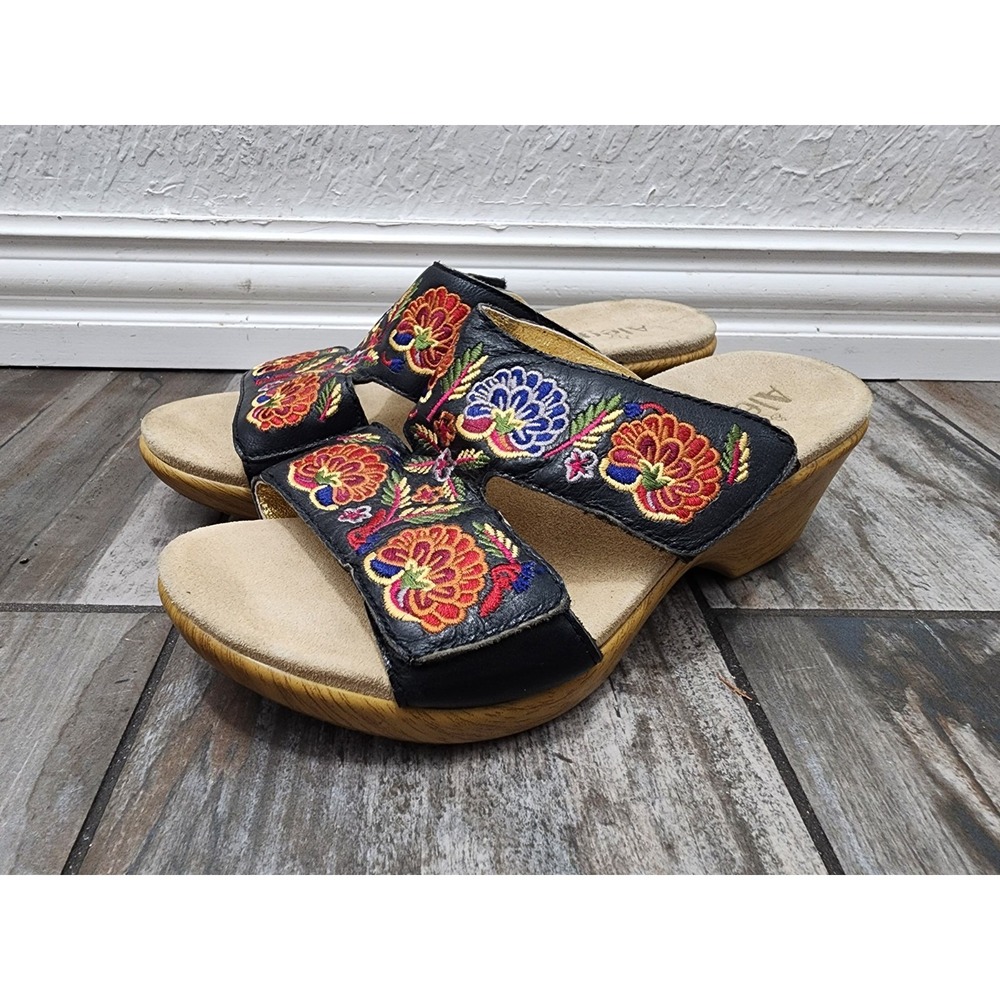 Alegria Sandals Women's 8.5 EU 39 Embroidered Leather Wedges